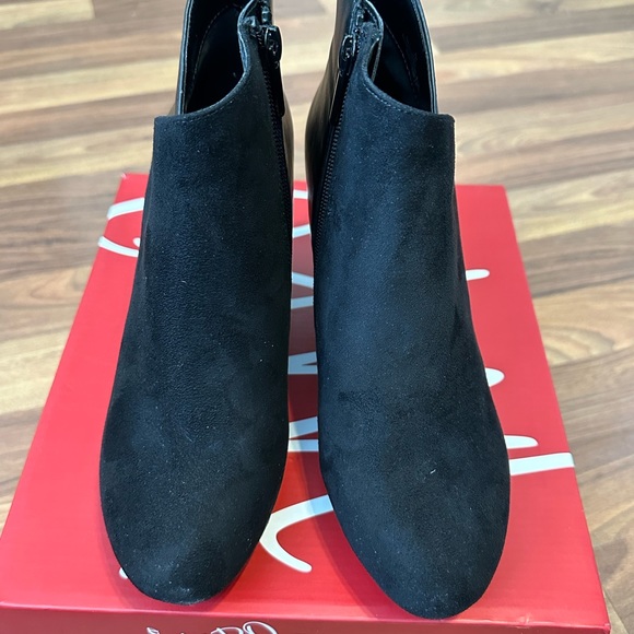 Impo Memory Foam Wedge Tandy in Black - Picture 6 of 6